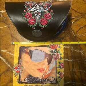 Ed Hardy sunglass case sunglasses not included!
Super soft inside